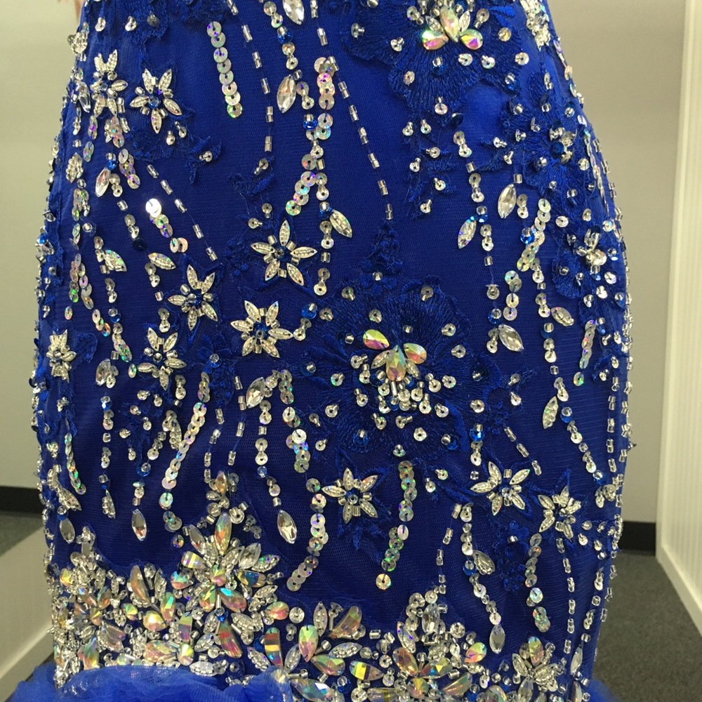 Prom dress - Picture 3 of 6